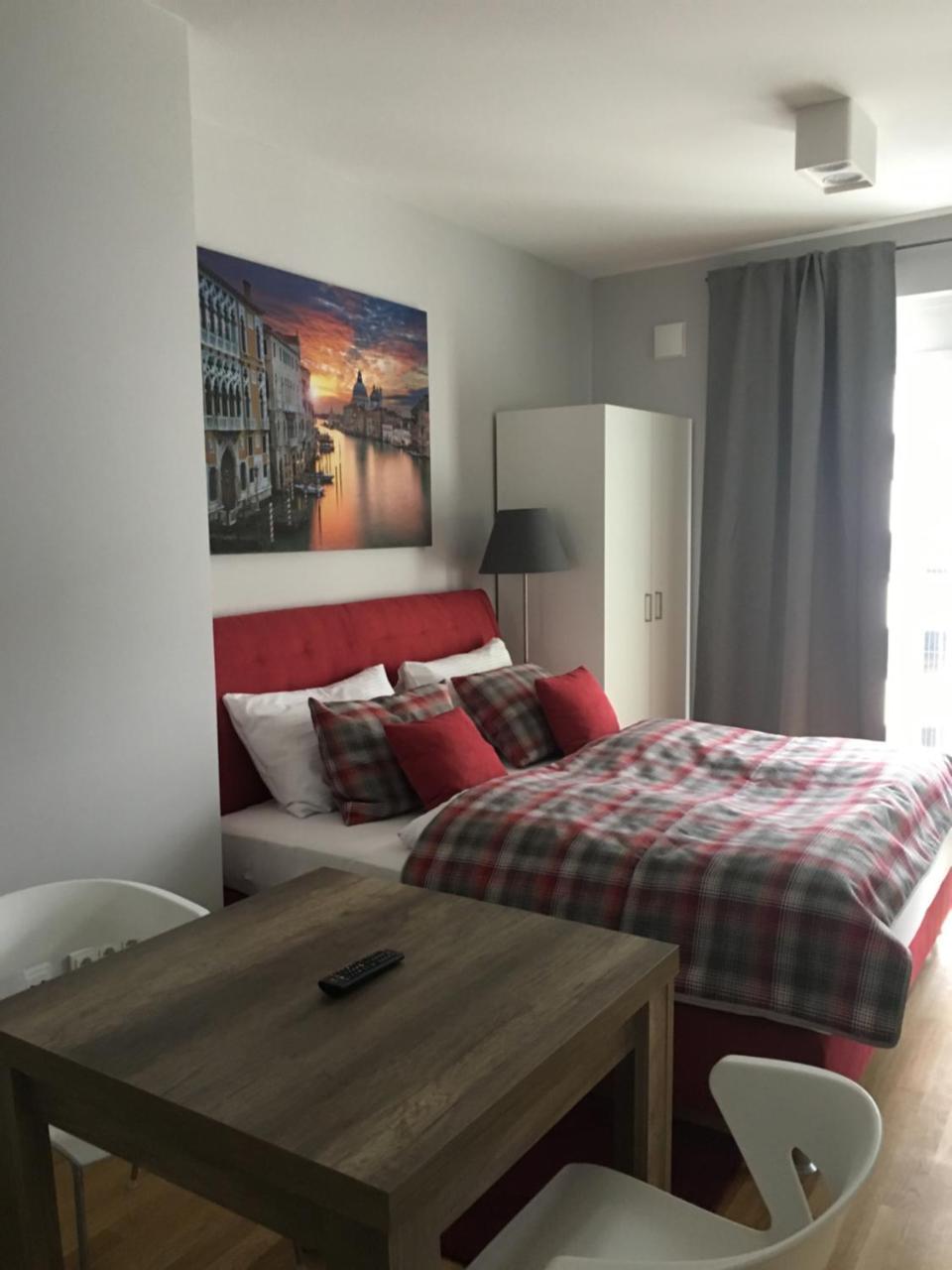 Premium Apartment Muenchen Messe Exteriör bild